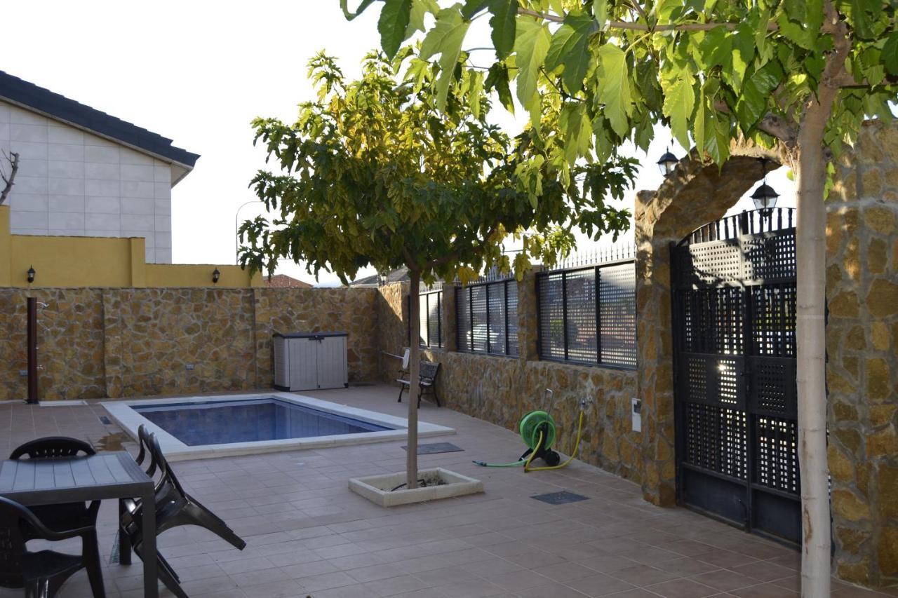 Apartamentos "Casa Rural De Aldea" Aldea del Fresno Exterior foto