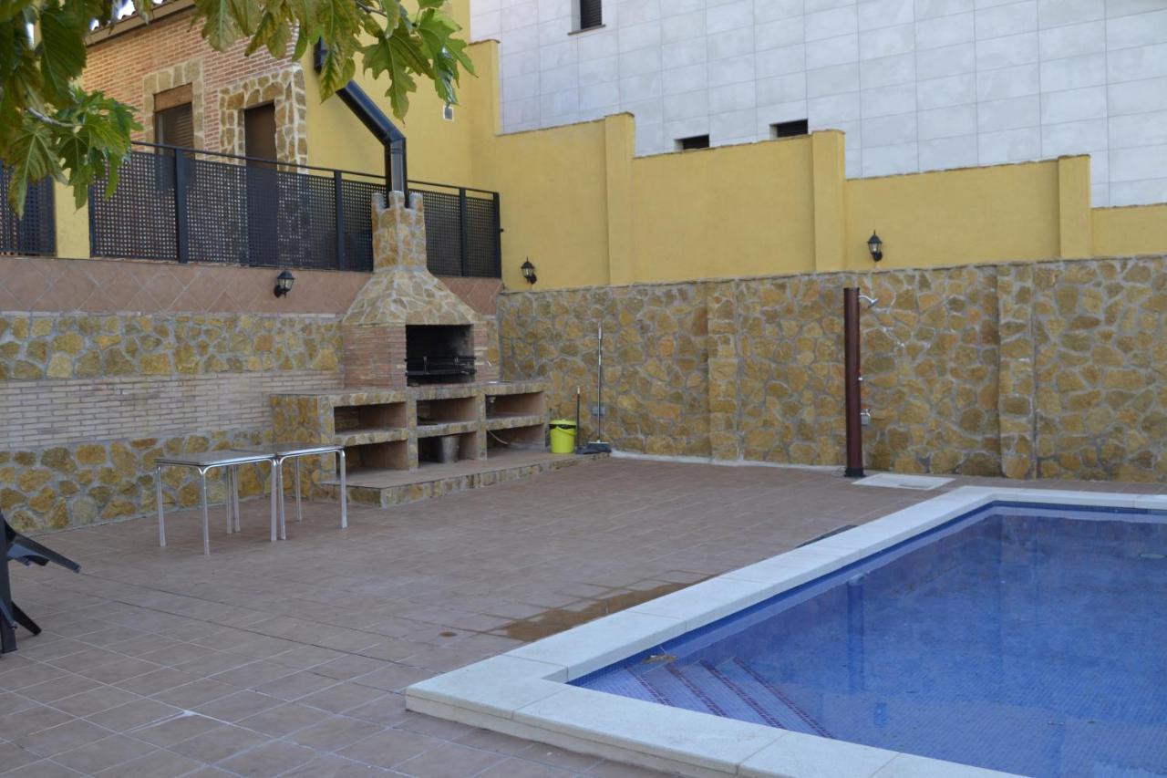 Apartamentos "Casa Rural De Aldea" Aldea del Fresno Exterior foto