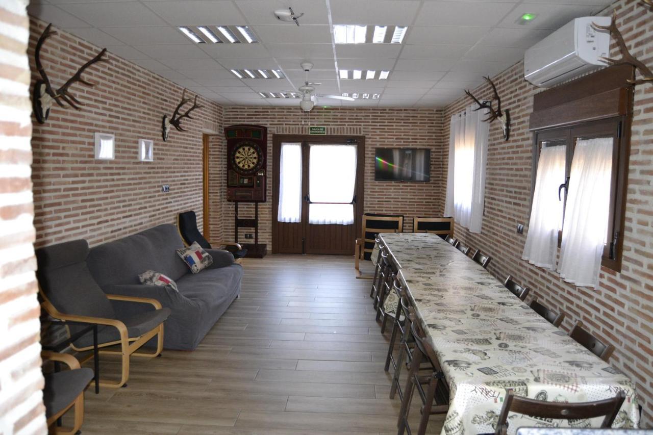 Apartamentos "Casa Rural De Aldea" Aldea del Fresno Exterior foto